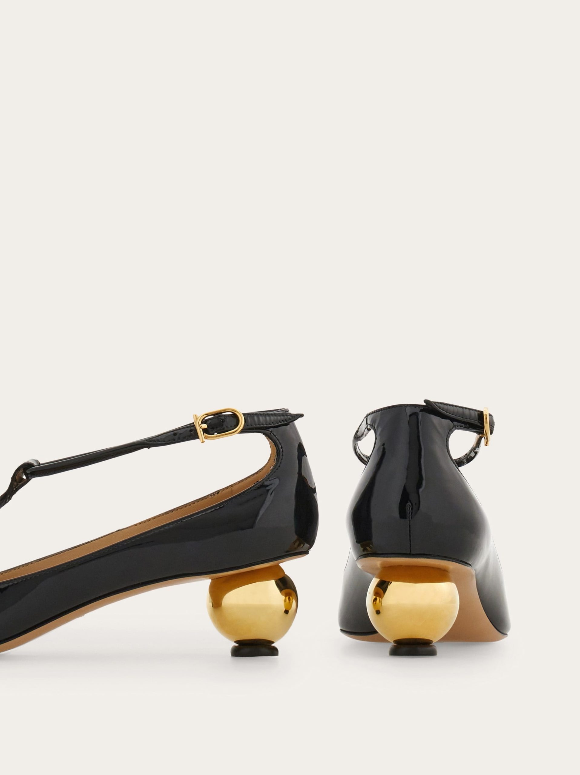 Ferragamo Spherical heel T-strap pump - Image 6